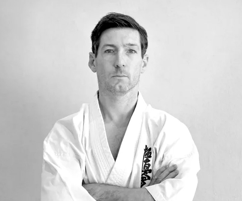 DARREN STRINGER - SENIOR KARATE COACH