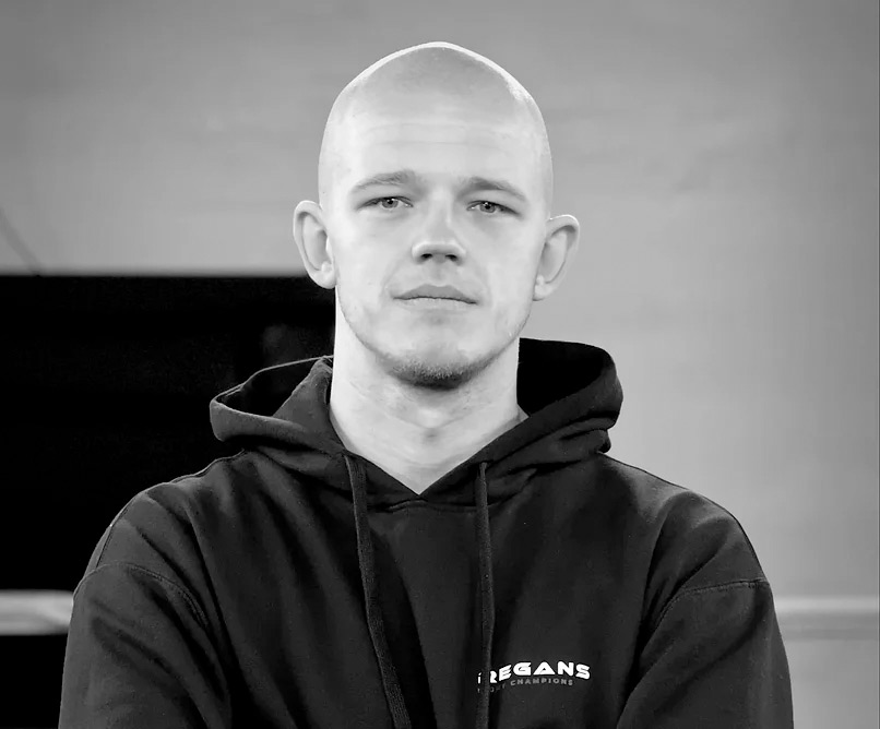 MICHAL WYSZOMIRSKI - SENIOR MUAY THAI COACH